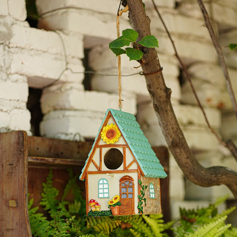 Courtyard Garden Outdoor Bird House, Small Decorative Bird Home