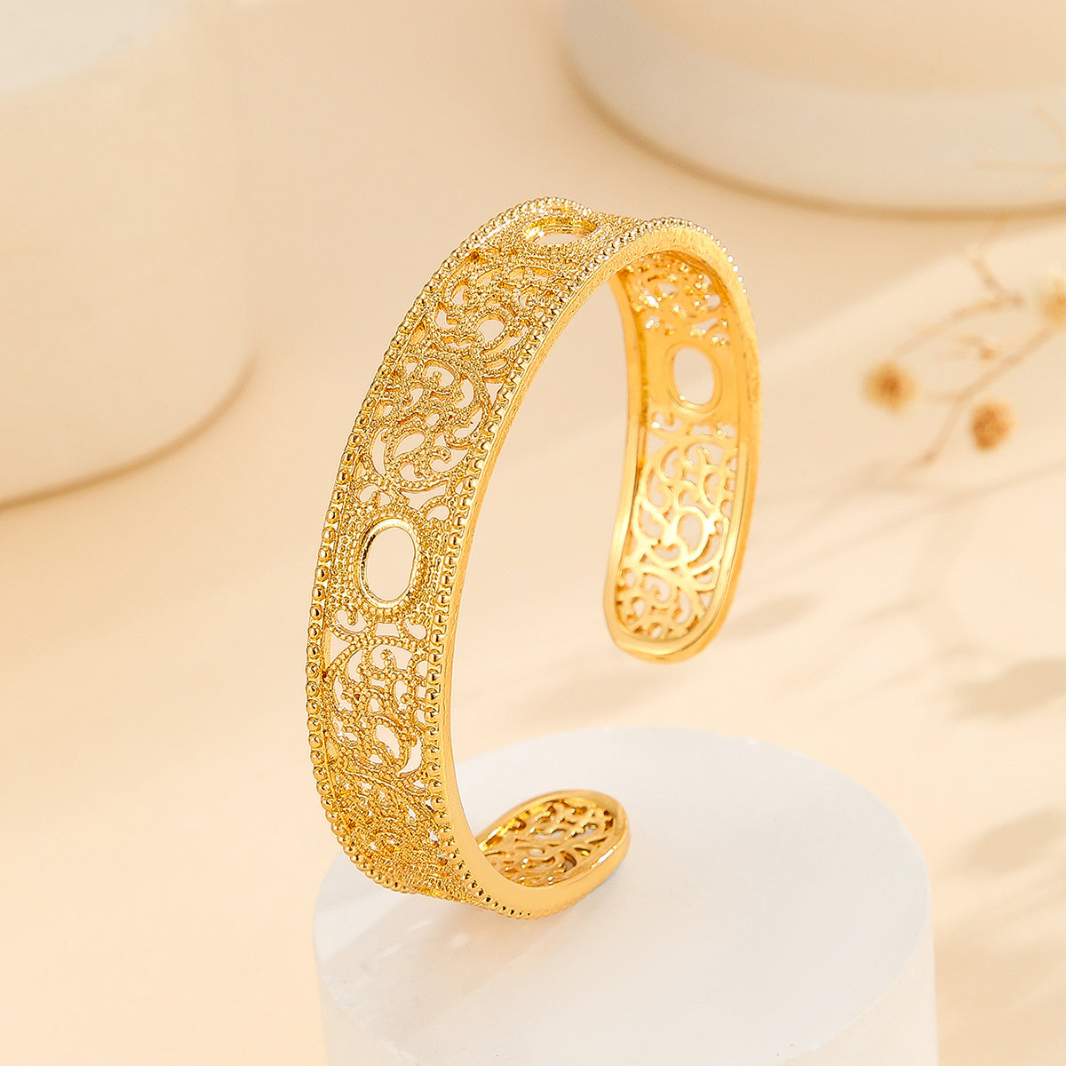 Luxury Gold Bracelet – Hollow Lace Flower Design, Elegant Wedding Jewelry for Women