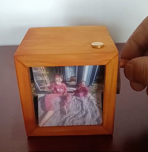 Creative Light-Up Photo Album Machine – Unique Gift for Memories
